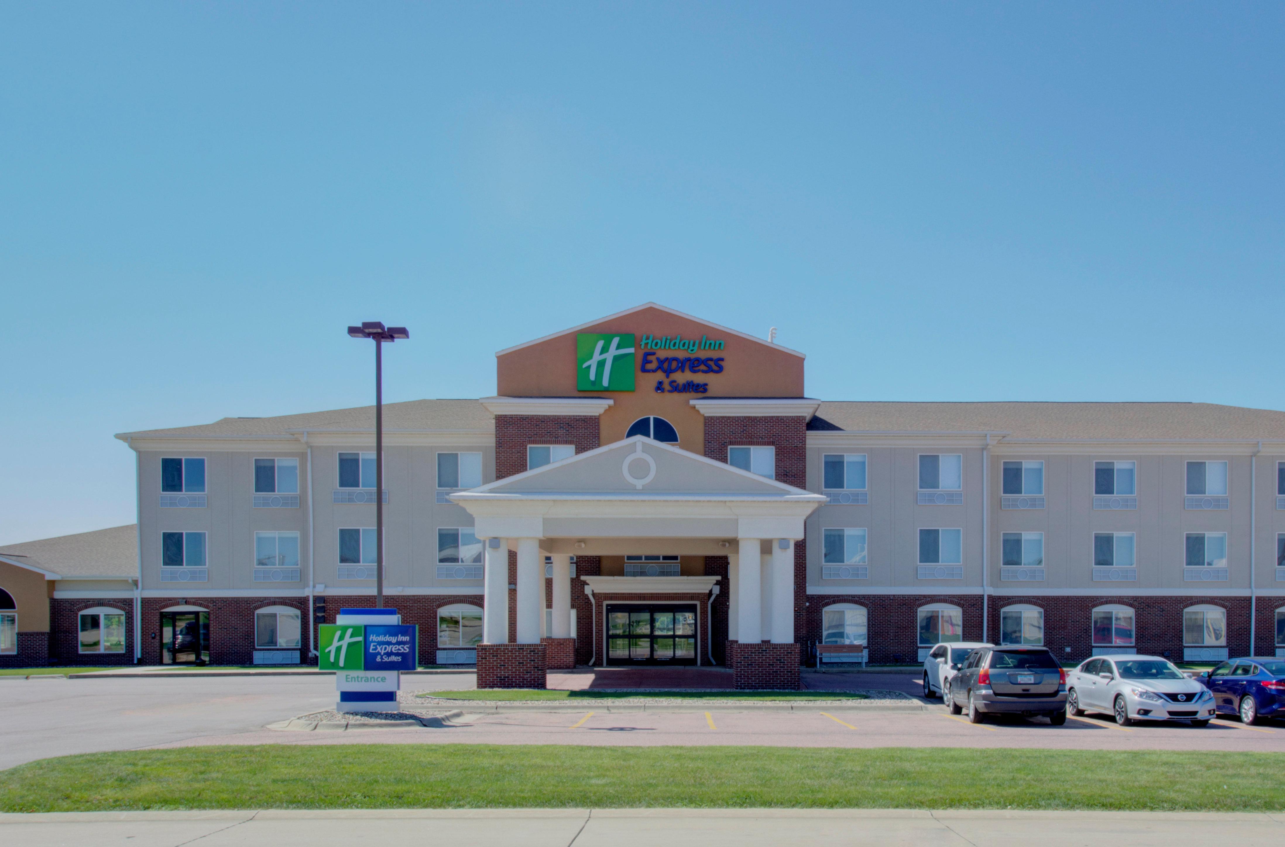 Holiday Inn Express & Suites Le Mars By Ihg Exteriör bild
