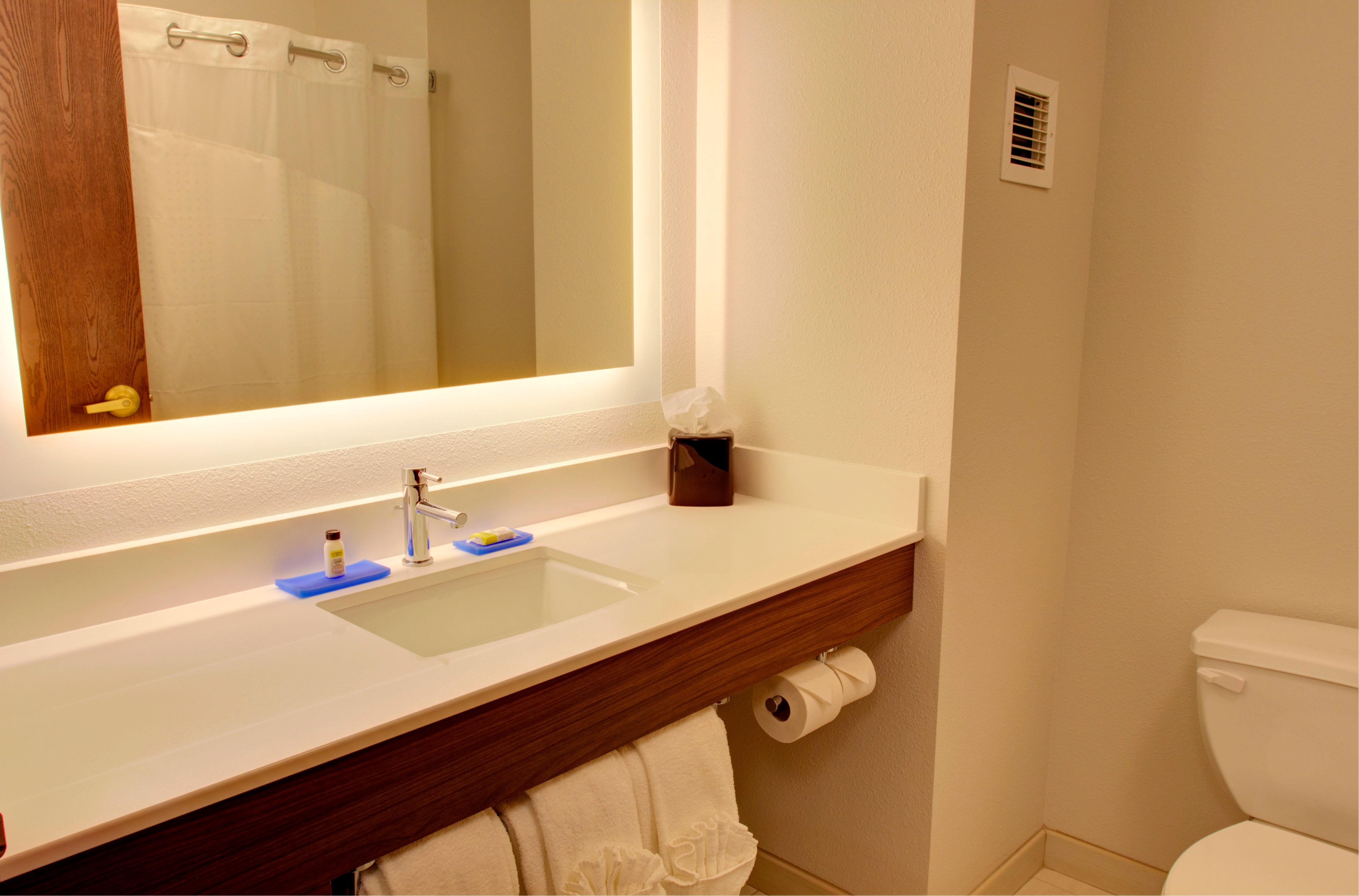 Holiday Inn Express & Suites Le Mars By Ihg Exteriör bild